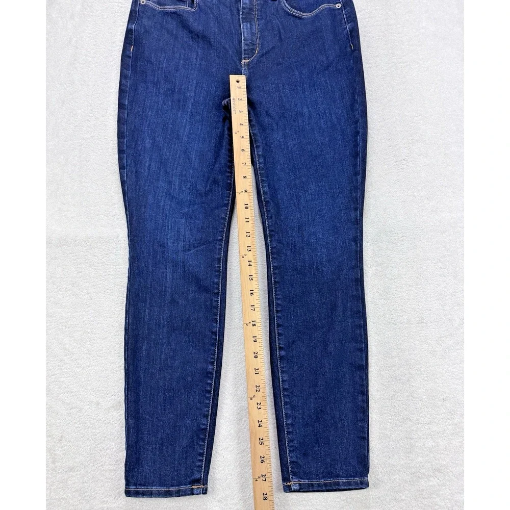 Eddie Bauer Slightly Curvy Straight‎ Leg Blue Jeans Size 10